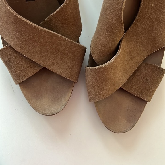 Pedro Garcia brown suede high heals - Picture 4 of 5